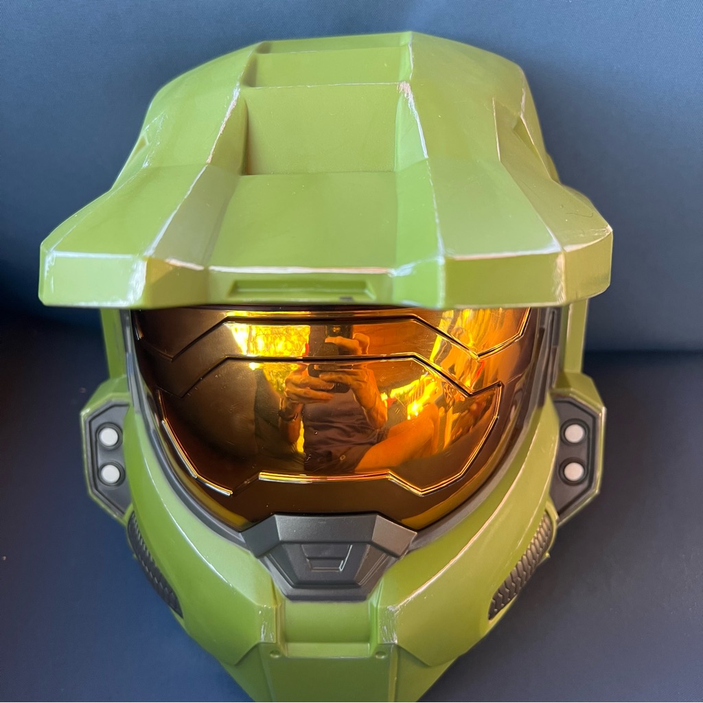 Halo Master Chief Helmet HalfMask Disguise Inc Microsoft 2020 Cosplay Preowned